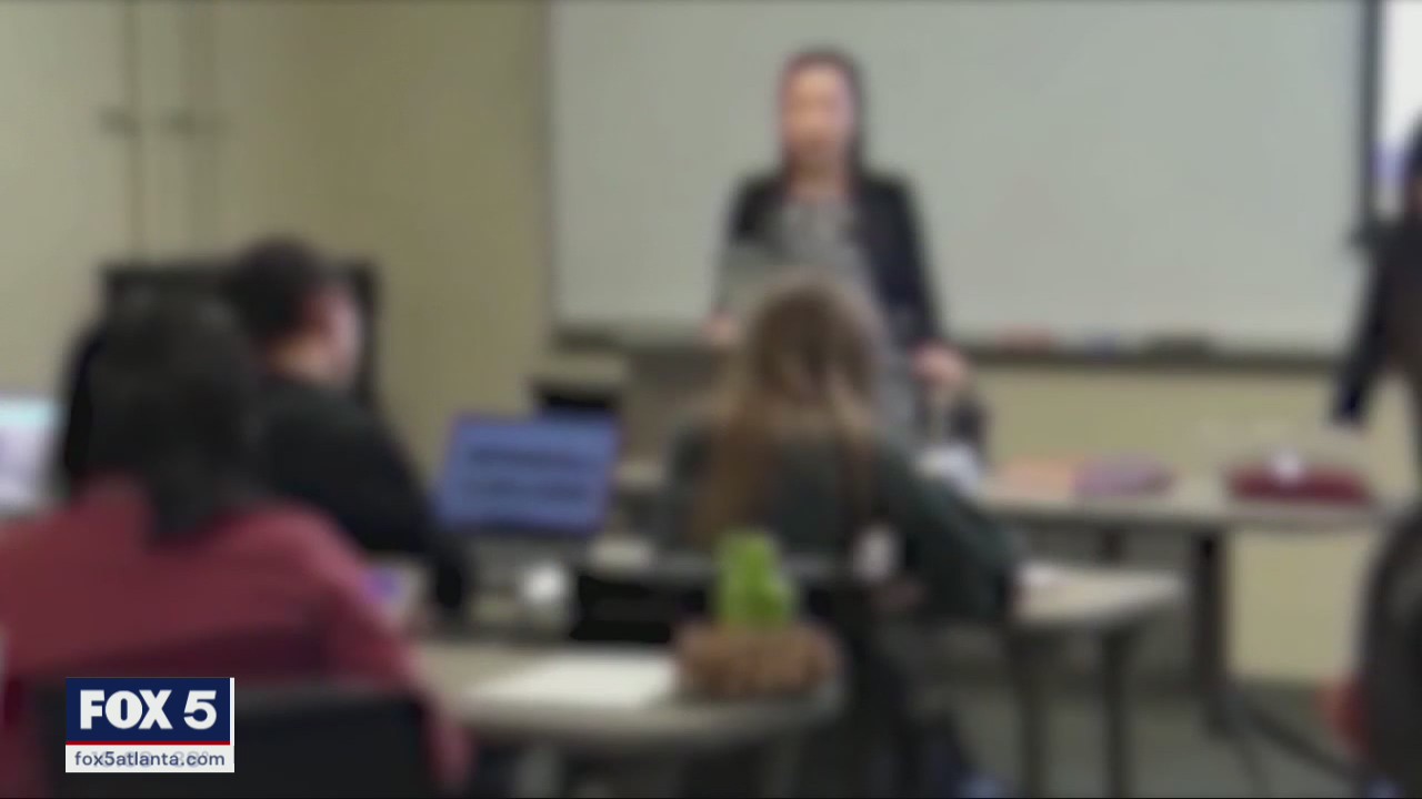Some school districts go all virtual