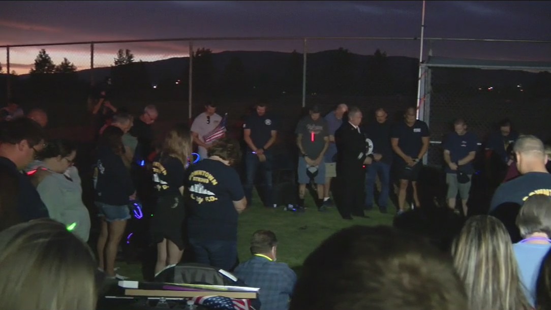 Community holds vigil for Los Angeles County firefighters shot at Station 81