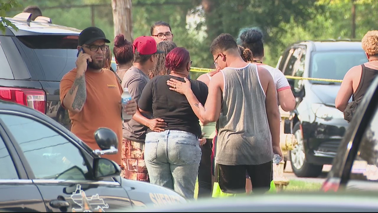 One person in custody after double fatal shooting in Pontiac