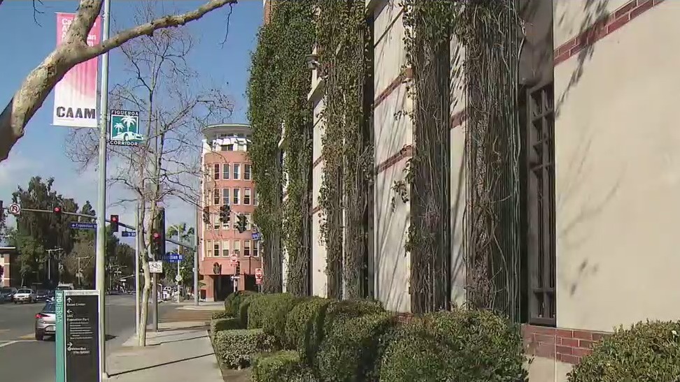 City of LA getting vaccine doses to hardest hit areas, new site opens at USC