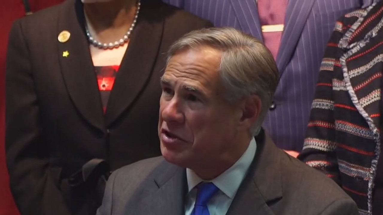 Abbott announces legislative proposals against 'rioters'