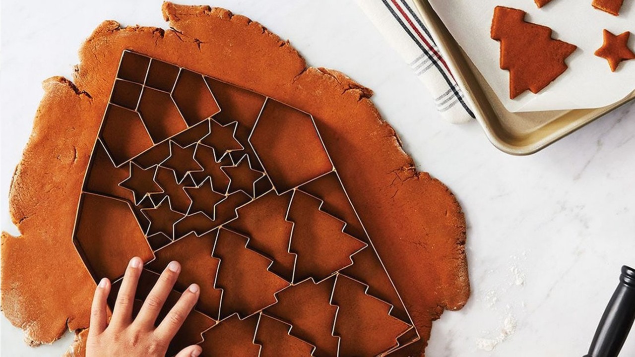 You can make up to 24 holiday cookies at once with this giant cookie cutter