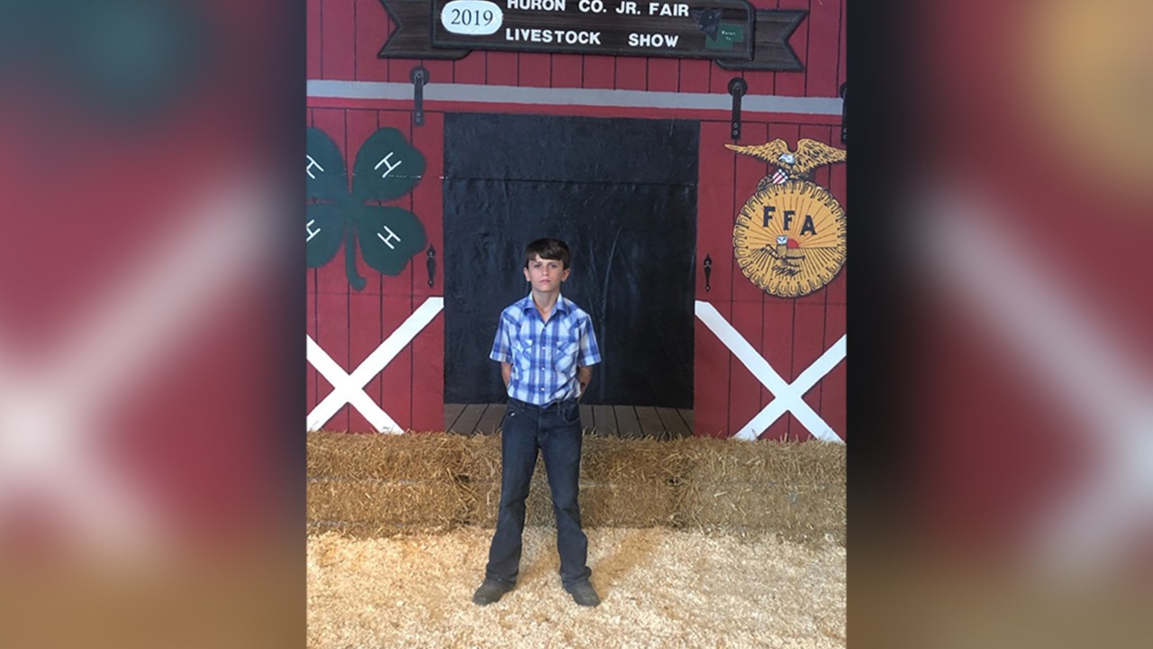 7th grader auctions prized pig at county fair for $15K, donates all of the proceeds to St. Jude