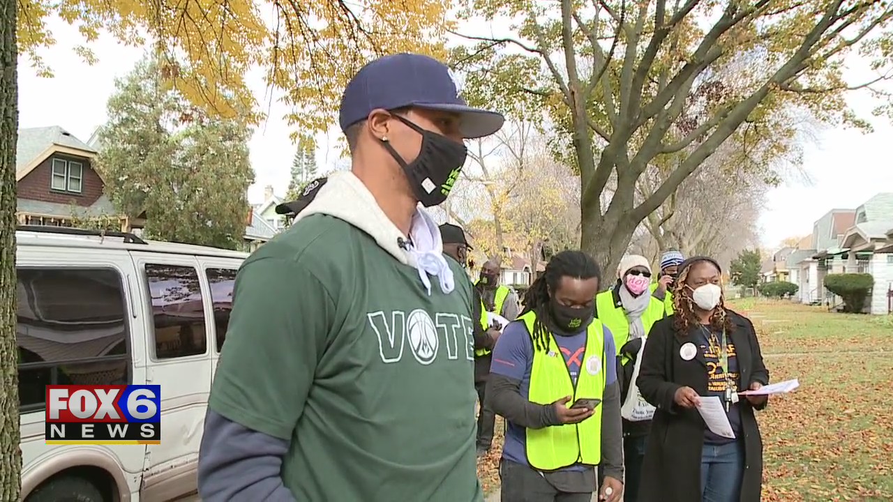 Bucks' George Hill joins Milwaukee early voting effort