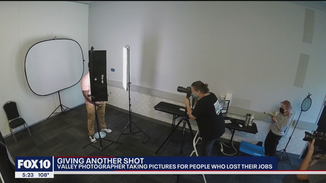 Valley photographer takes pictures for people who lost their jobs