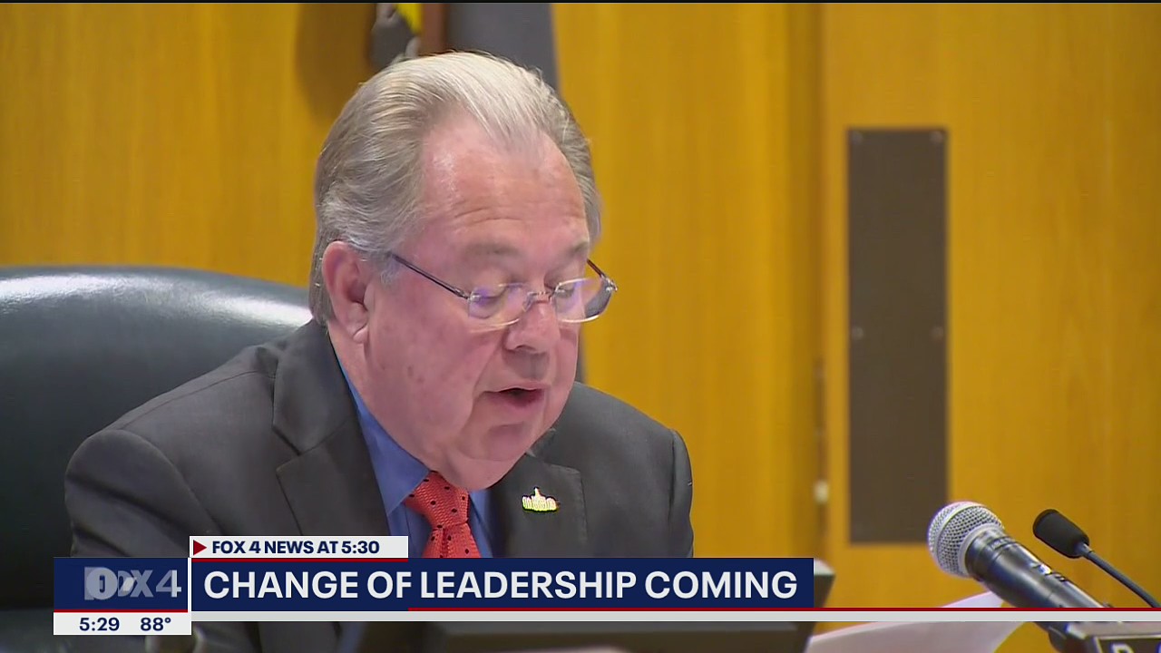 Longtime Tarrant County Judge Glen Whitely will not seek re-election