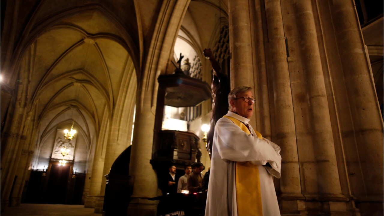 Notre Dame rector: Fragile cathedral might not be saved