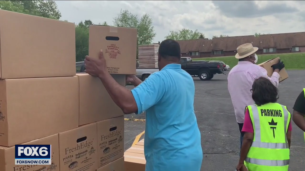 Milwaukee church food giveaway offers ministry with a meal