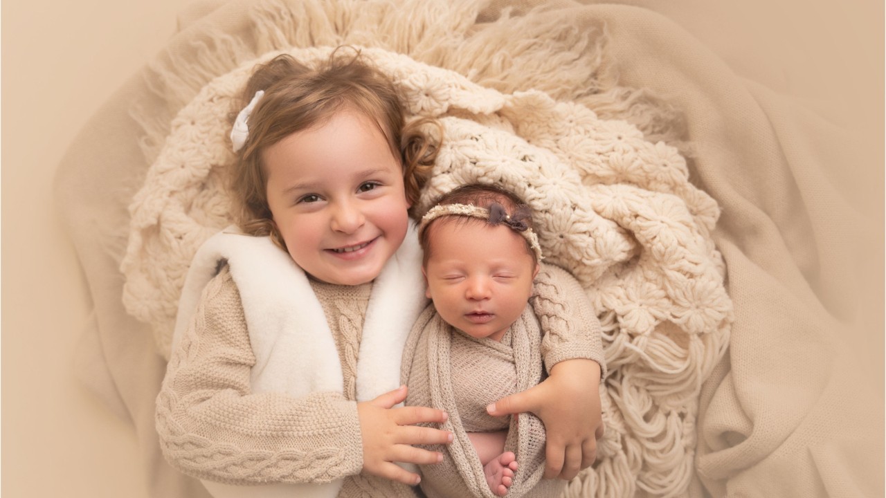 Sisters born from embryos frozen decades ago
