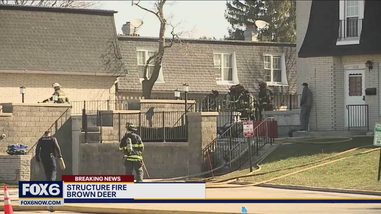 Firefighters battle fire at Brown Deer apartment complex