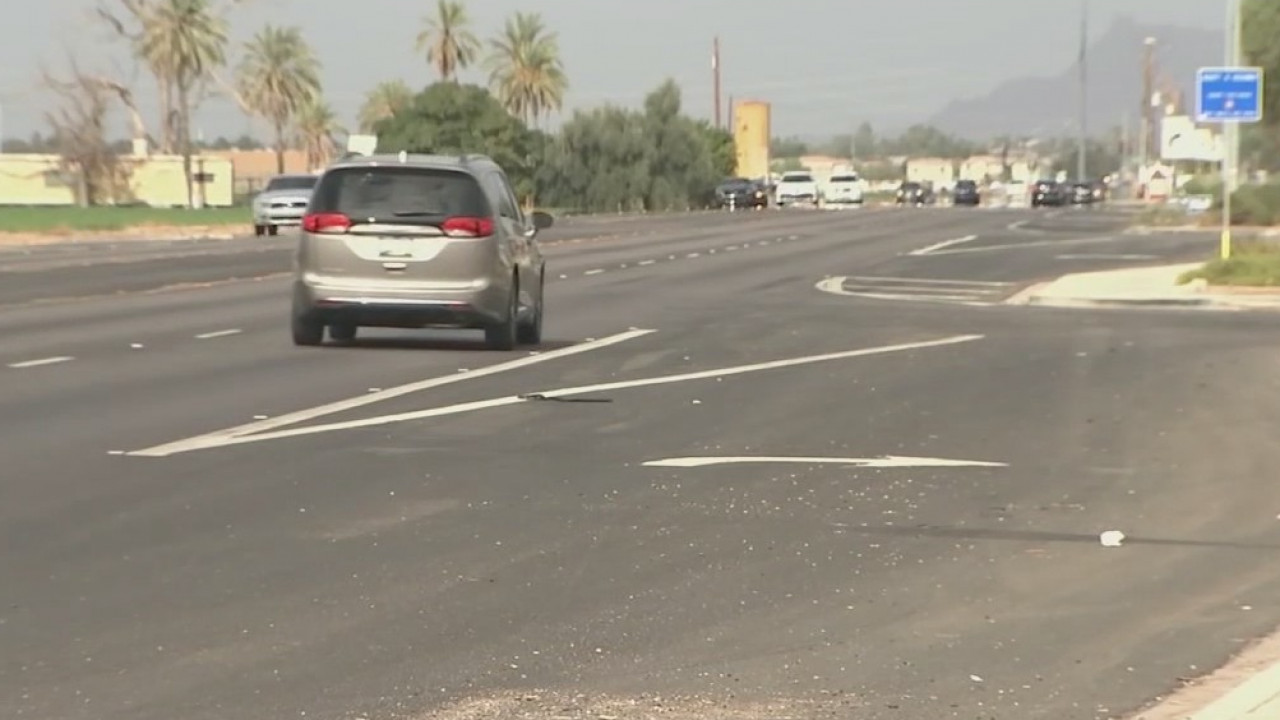 Bicyclist seriously injured after crash in Maricopa County, deputies say