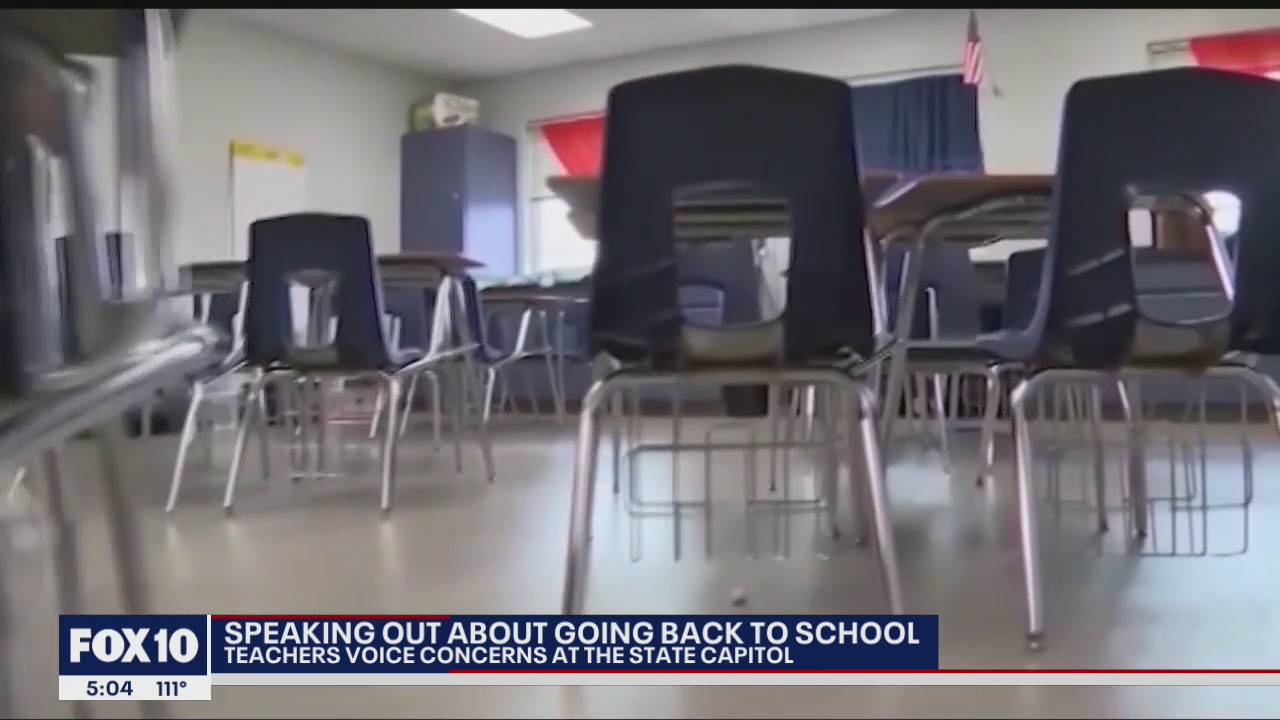 Teachers continue to make their voices heard to delay schools reopening during the pandemic