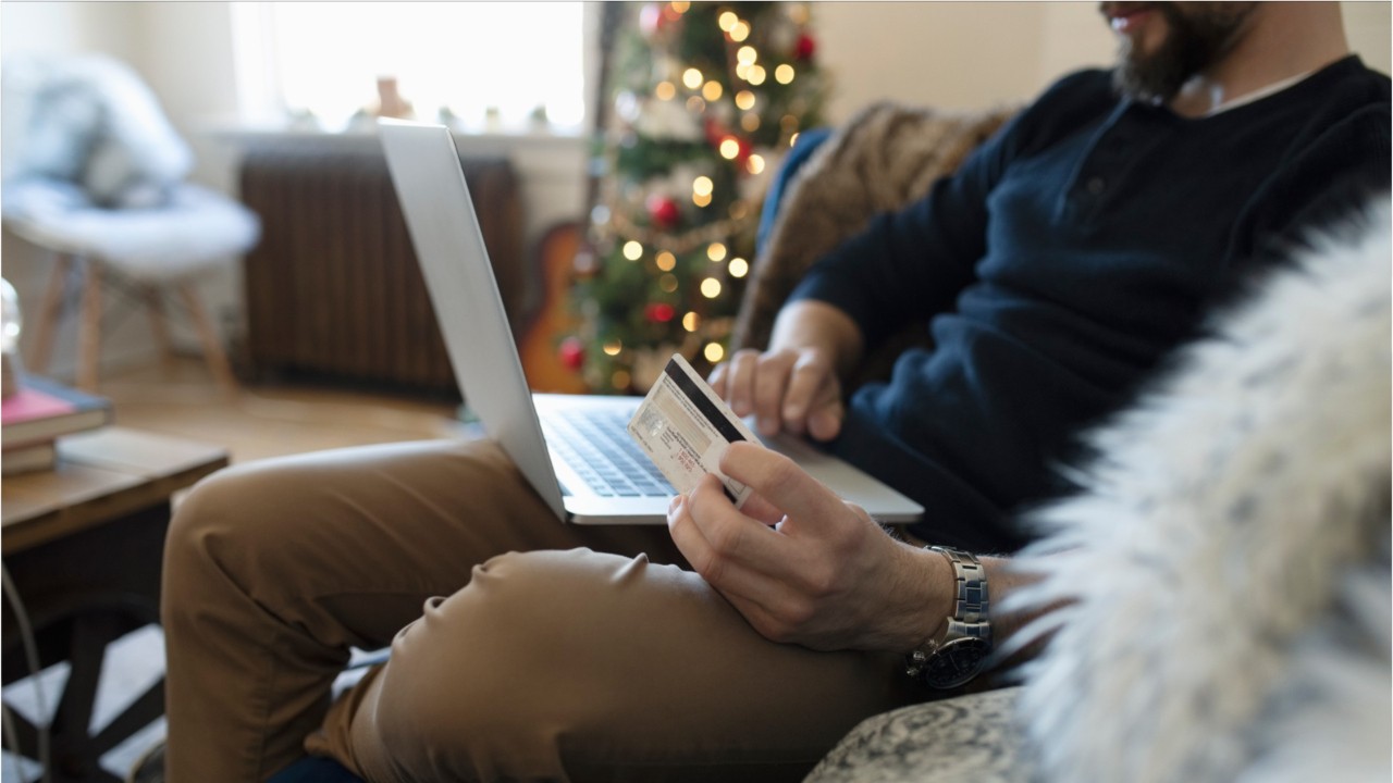 Study: Online shops try to trick you with 'dark patterns' that manipulate your thinking
