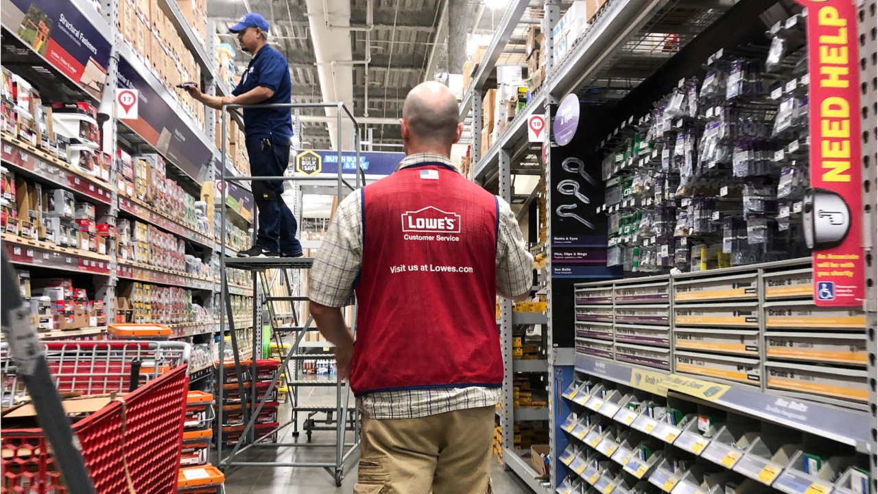Lowe’s holding walk-in hiring event nationwide
