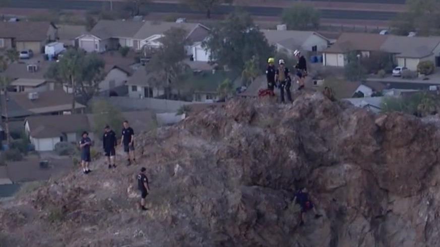 'It's pretty deceptive': Phoenix Fire crews warn hikers to stay on trail