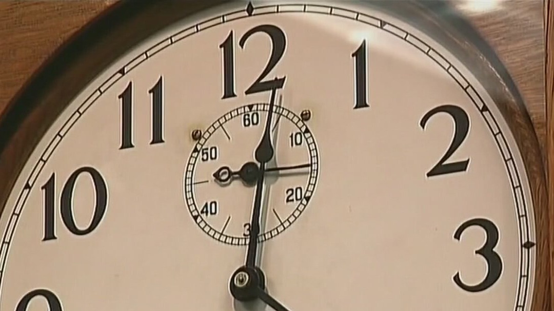 Lawmakers file bills to let Texans vote on daylight saving time