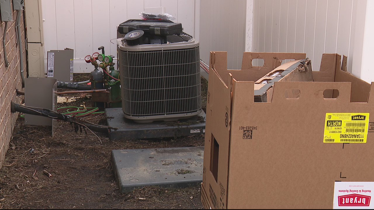 Thief steals air conditioners with truck in Ferndale