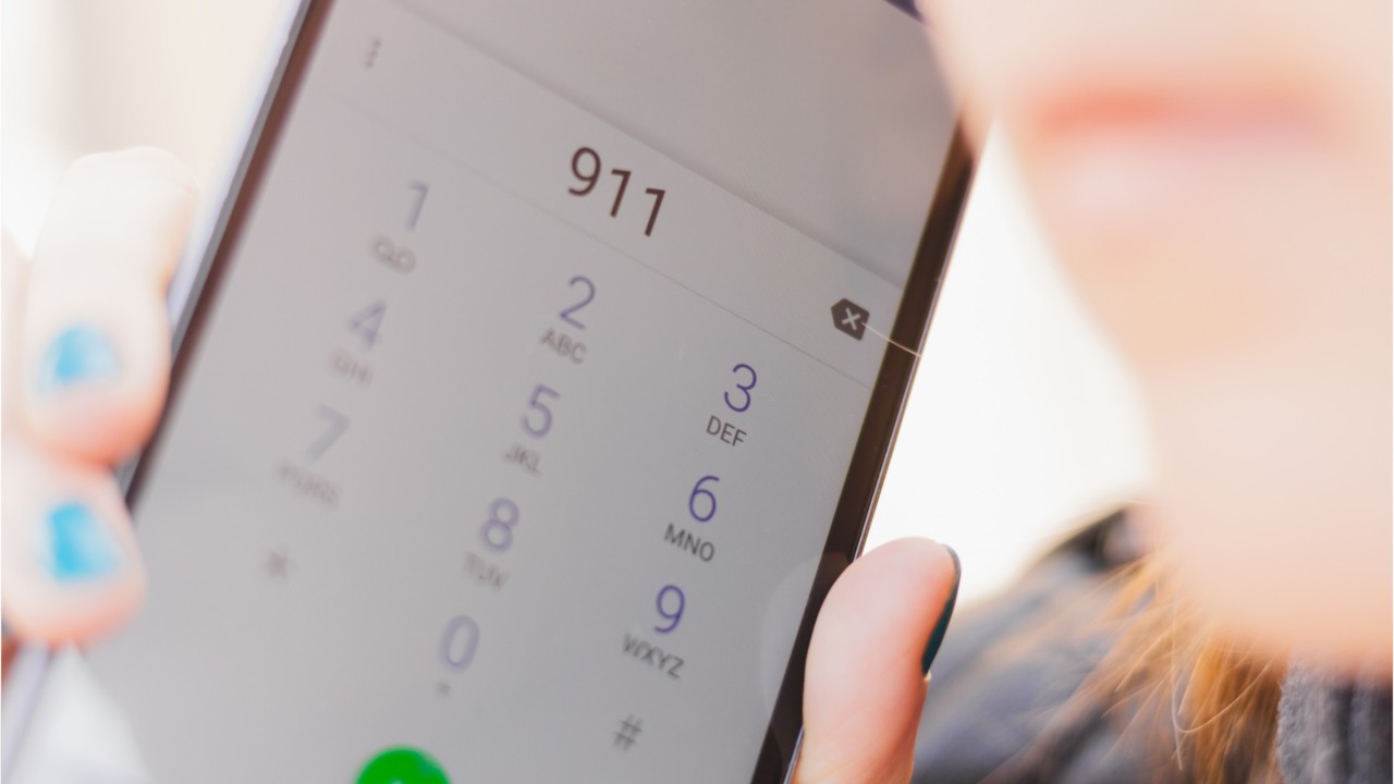 Daughter of domestic violence victim calls 911 for pizza to signal help