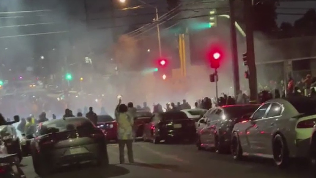 Oakland sideshow despite police crackdown