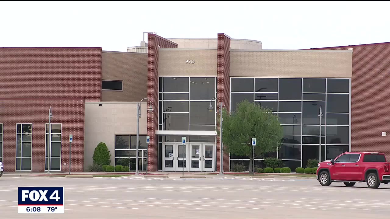 Parents, civil rights leaders demand tougher response to Aledo student ‘slave auction’