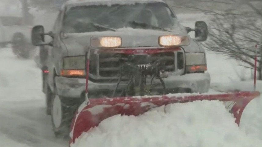 Snowstorm pummels New Jersey