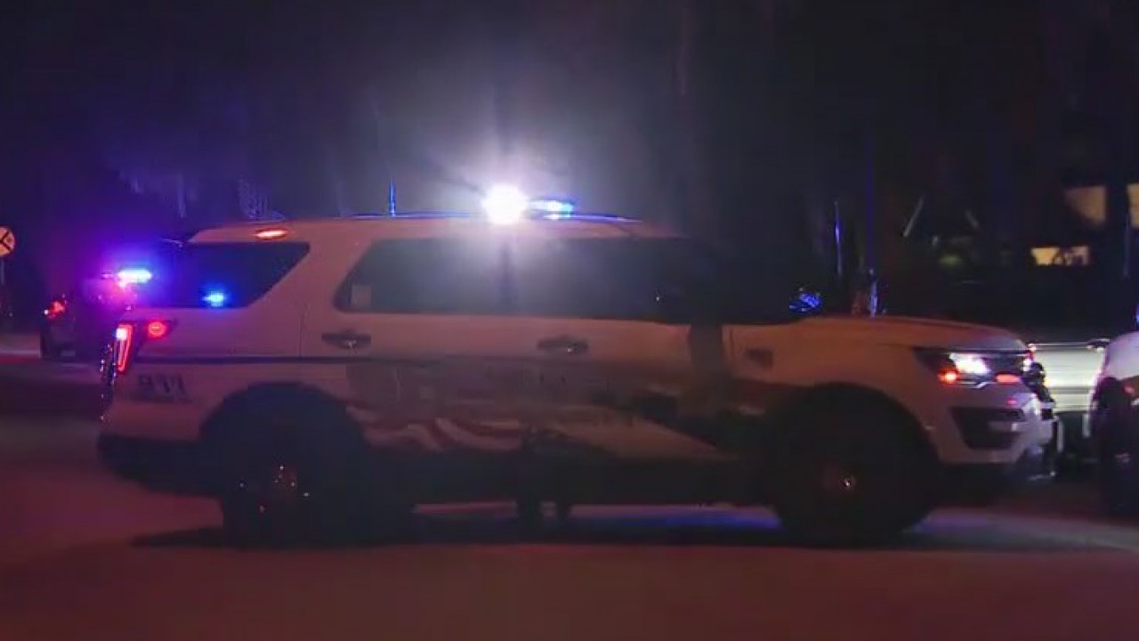 Officer shot and suspect killed in New Smyrna Beach