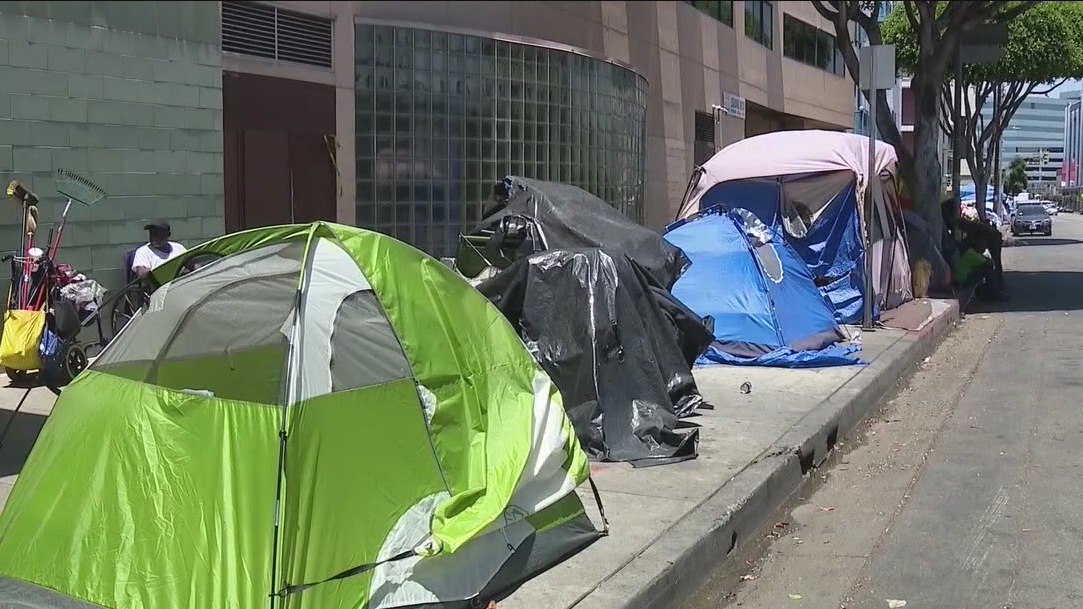 City of LA accused of moving the homeless in order to prepare for the Academy Awards