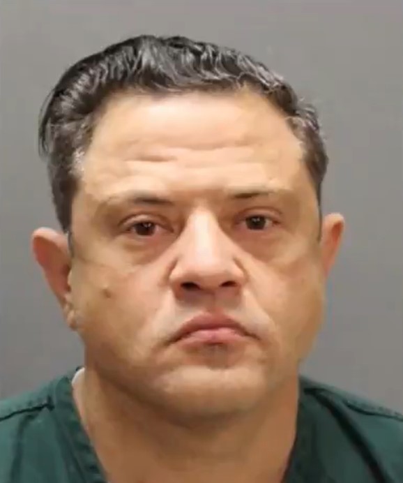 2021 video: Florida man arrested for allegedly impersonating doctor, injecting Botox while drinking