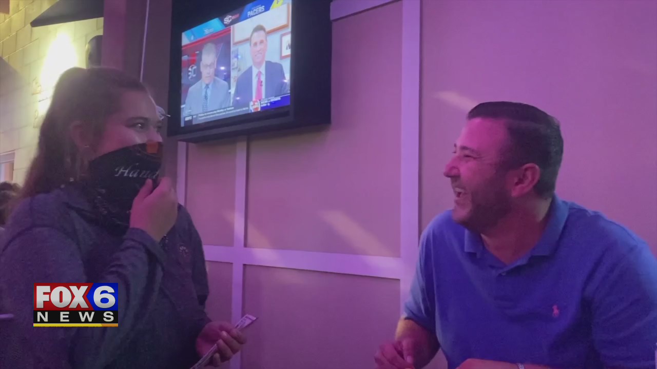 Social media challenge brings smiles to servers 1 tip at a time