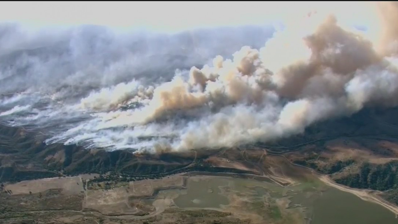 Bond Fire in Orange County burns more than 7,200 acres; mandatory evacuations