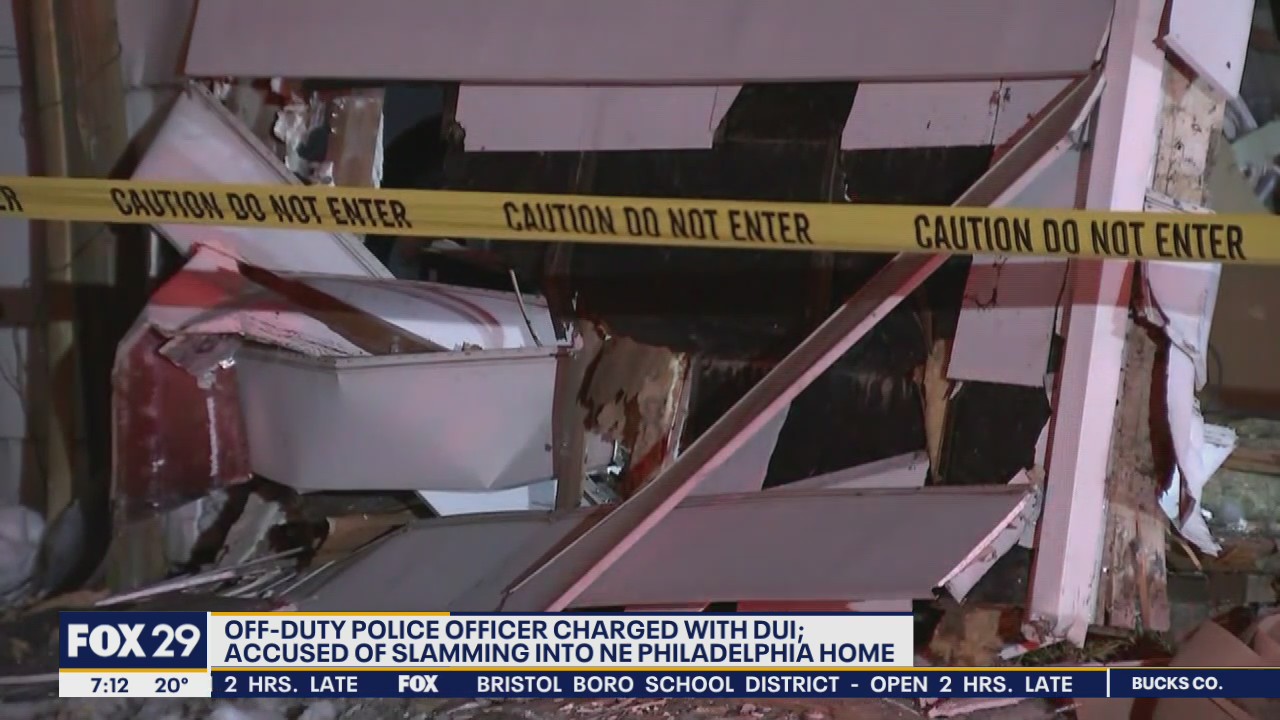 Off-duty police officer charged with DUI in crash that injured 2