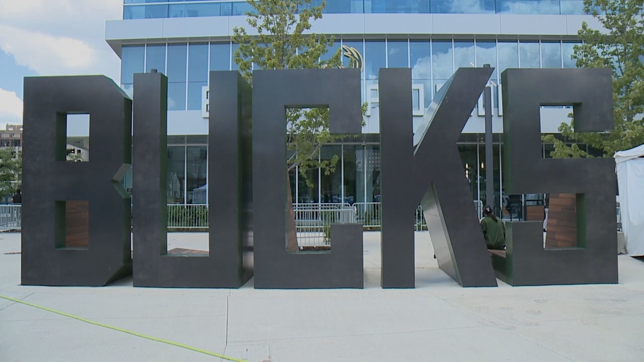 Bucks fans wish team well in NBA FInals