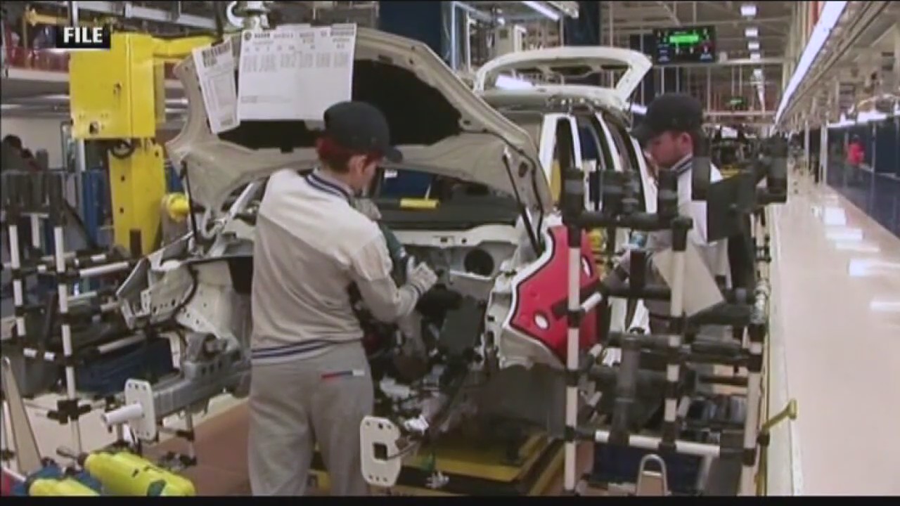 Manufacturing workers in Detroit now eligible for COVID-19 vaccine