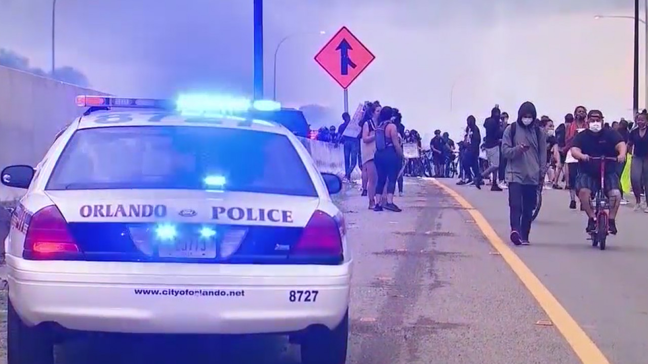 DeSantis proposes law that will protect law enforcement