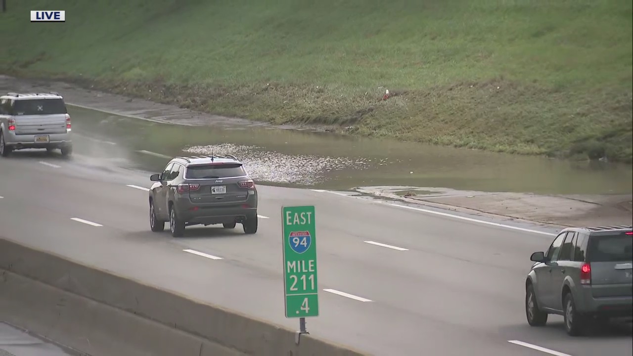 'It was apocalyptic'; drivers brave another wet morning in Metro Detroit