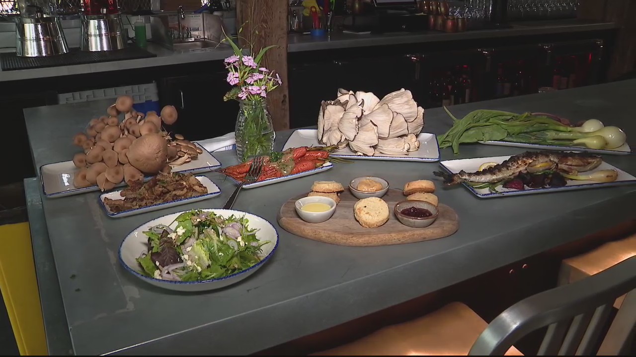 Michigan restaurant features veggies straight from farm