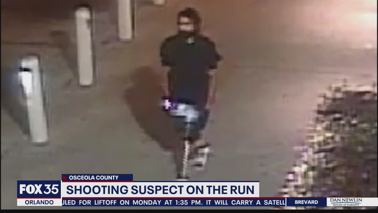 Man shoots at cars at Wawa gas station, deputies say