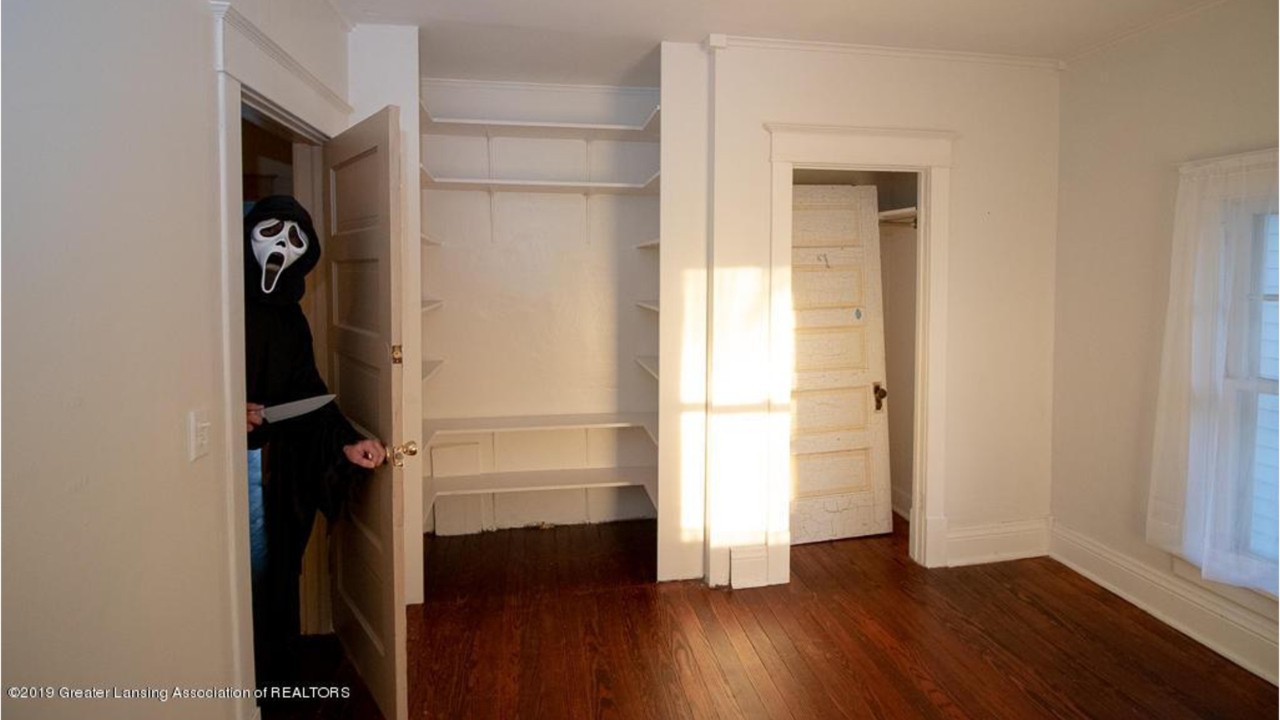 'Scream' villain photobombs Michigan house listing