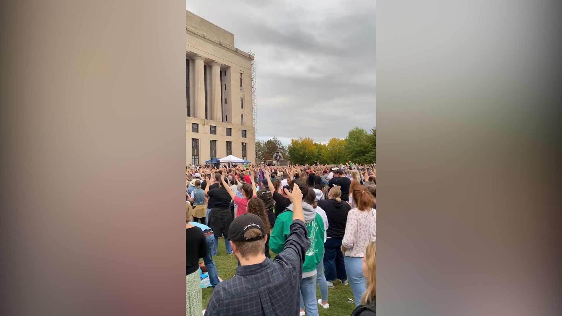 Thousands gather during worship concert