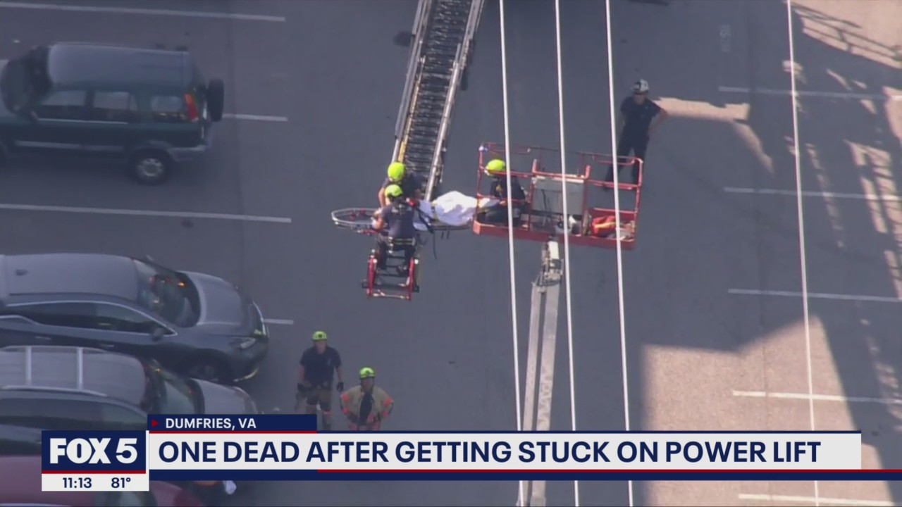 One worker dead after getting stuck on power lift for hours