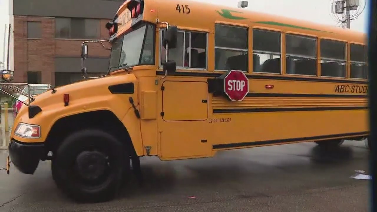 Group files suit to stop Detroit summer school