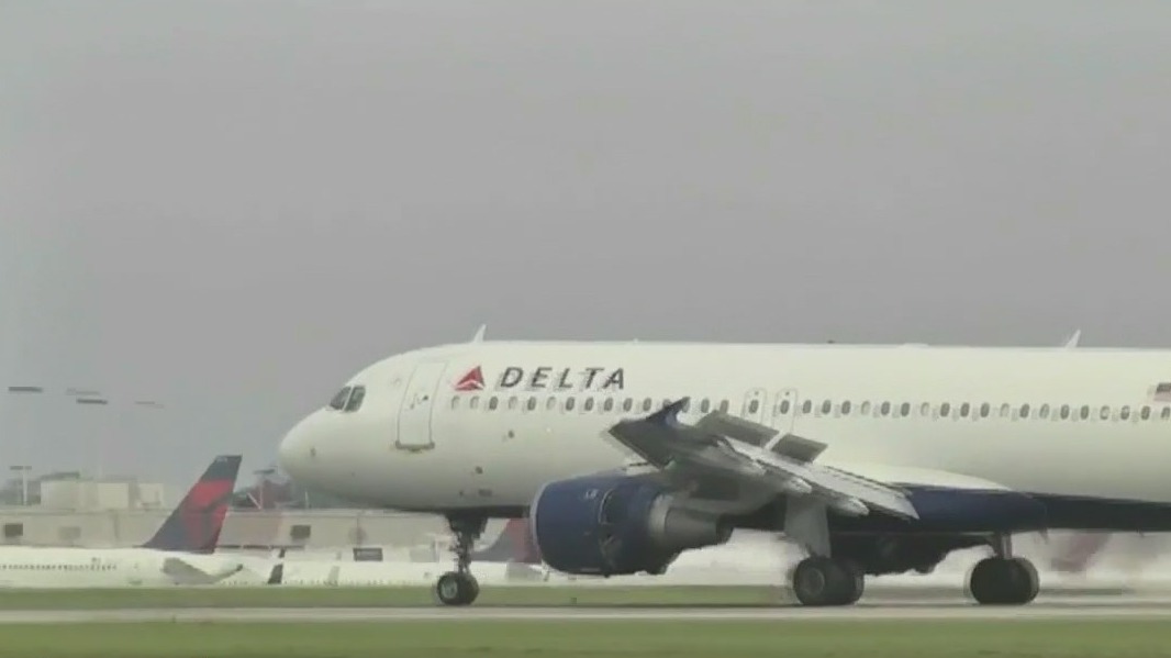 Delta will require new hires to be vaccinated against COVID-19