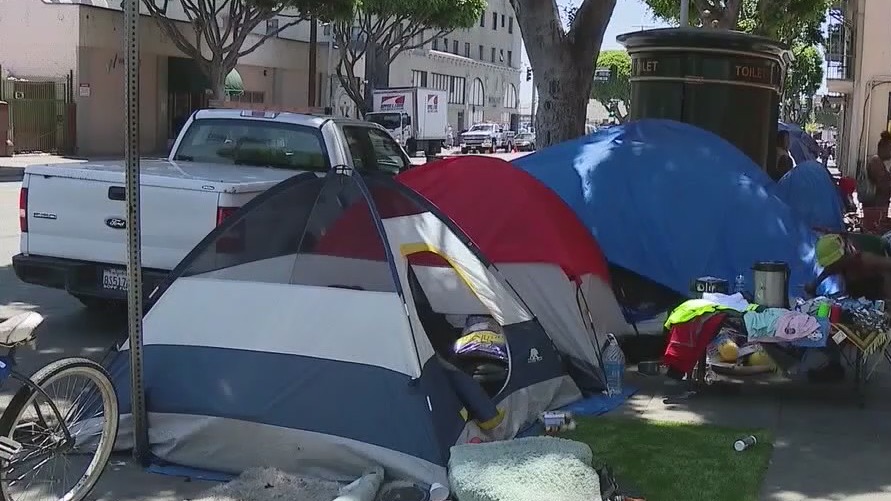 City of Los Angeles accused of moving the homeless in order to prepare for the Oscars