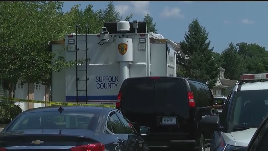 3 shot dead in Suffolk County home