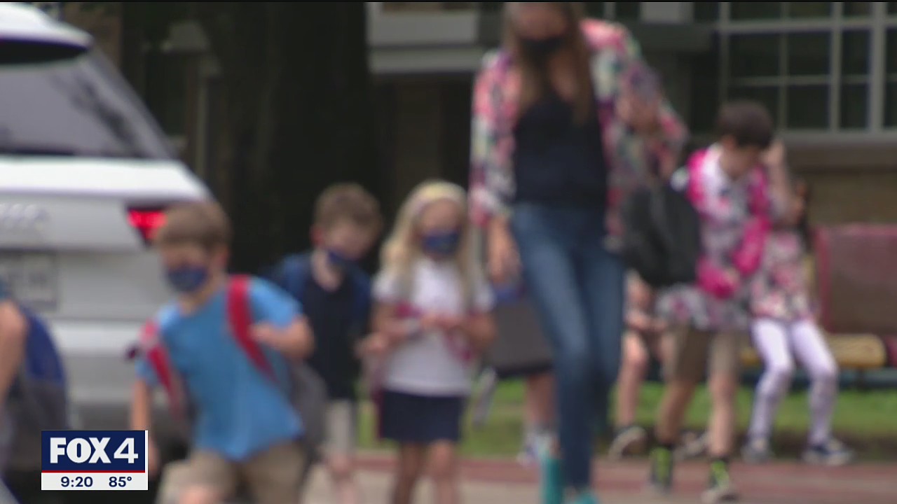 Dallas, Fort Worth ISD parents mull decision to send students with masks after mandate ends