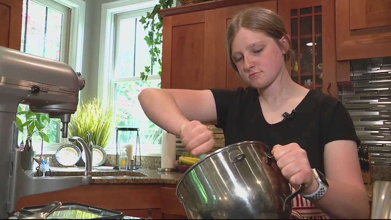 16-year-old Baker Kennedy Russell starts "Kennedys Confections" during pandemic