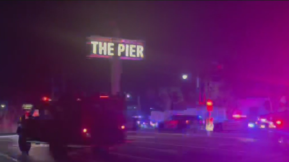 2 wounded, suspect killed in Redondo Beach Pier shooting