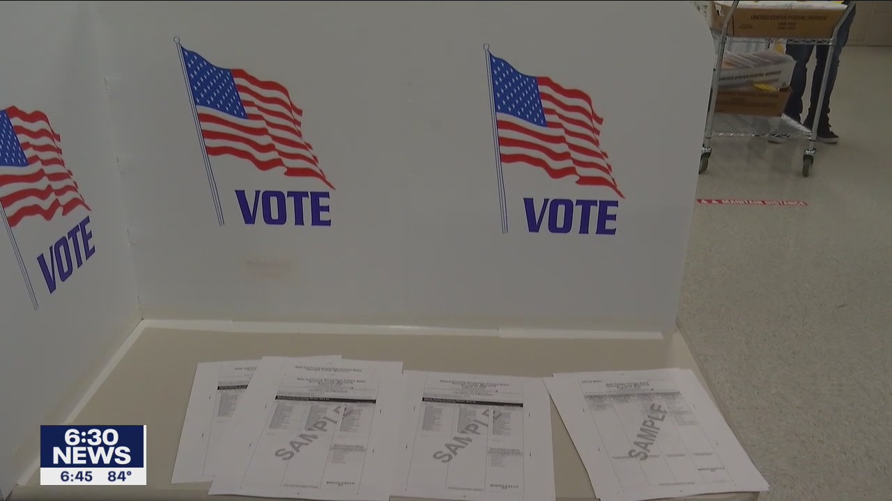 Early voting center in Minneapolis plans to send out more absentee ballots than in the 2016 general election