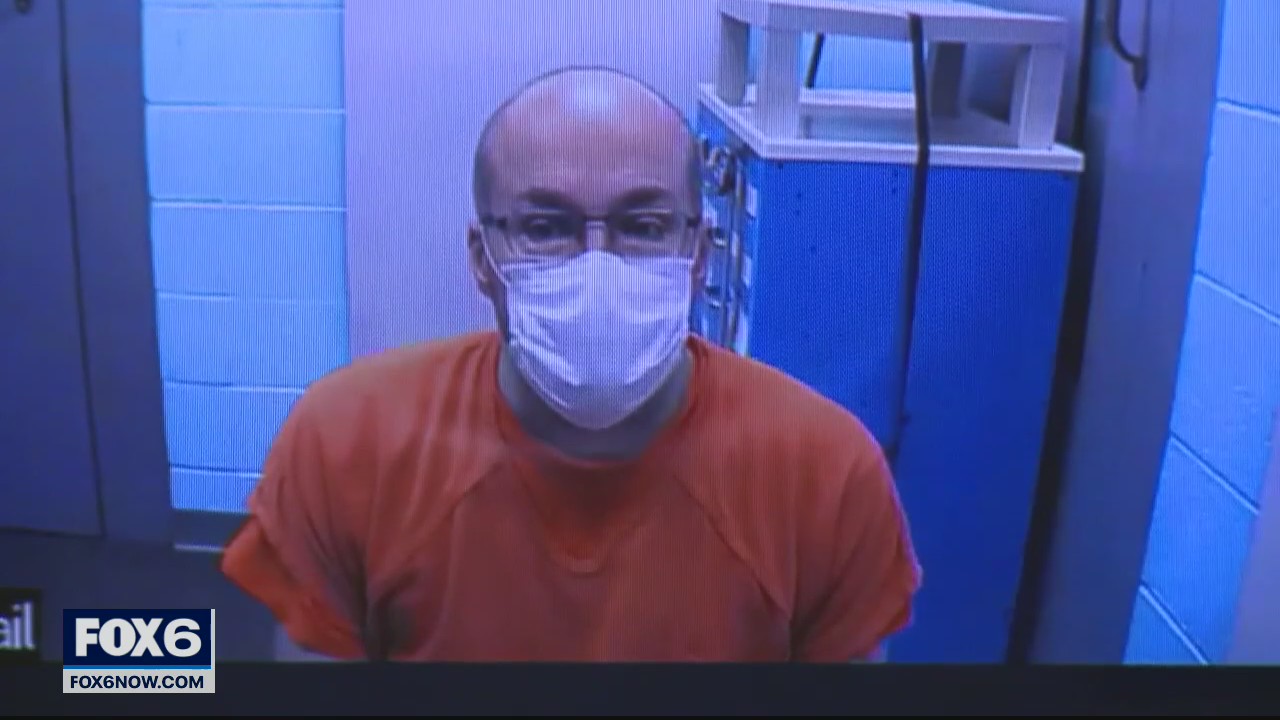 Pharmacy license suspended for Wisconsin man accused of ruining vaccine