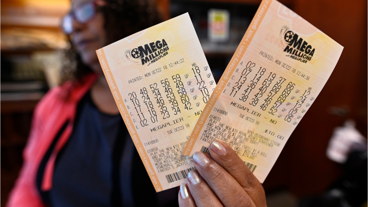 Mega Millions jackpot hits $372M for Tuesday drawing